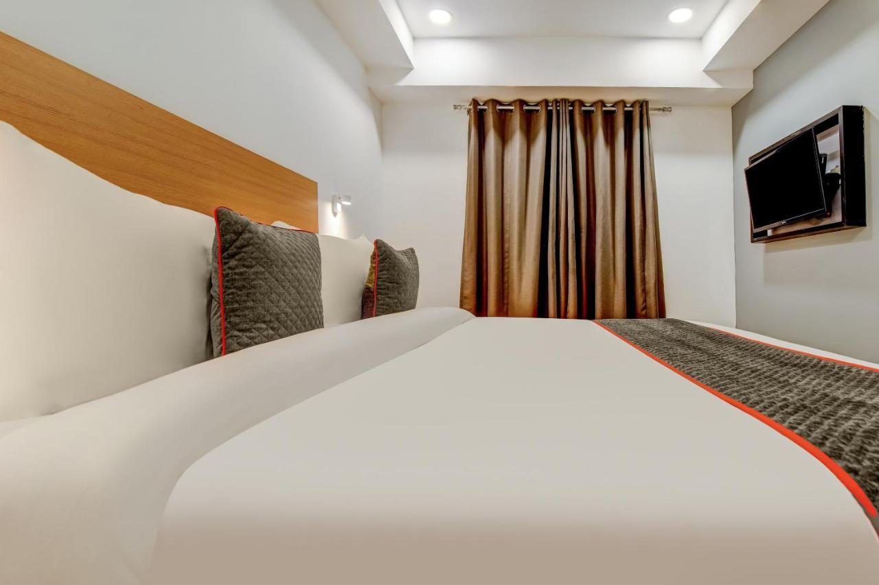 Oyo Townhouse 115 Patel Nagar Hotel New Delhi Luaran gambar