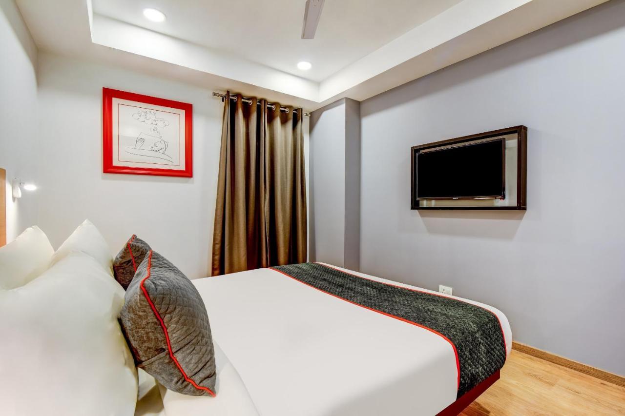 Oyo Townhouse 115 Patel Nagar Hotel New Delhi Luaran gambar