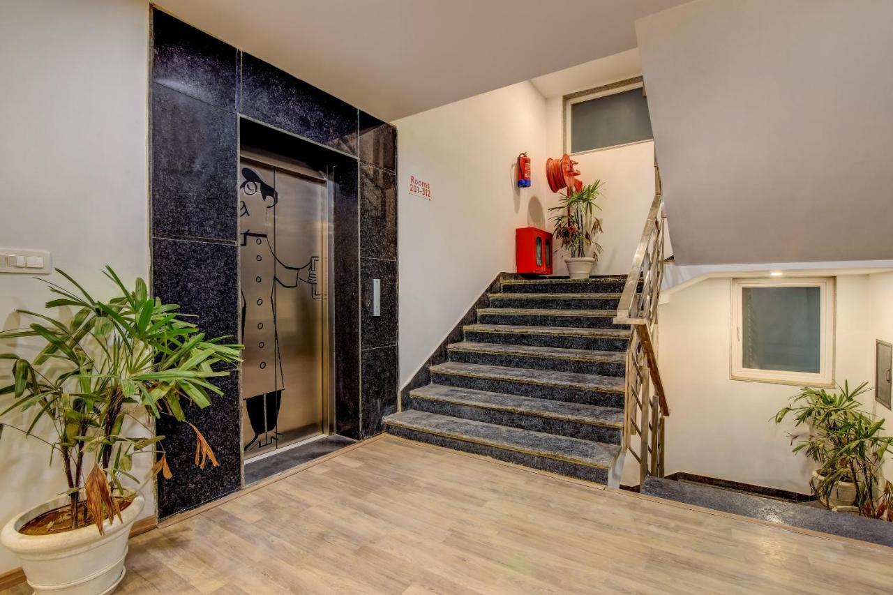 Oyo Townhouse 115 Patel Nagar Hotel New Delhi Luaran gambar