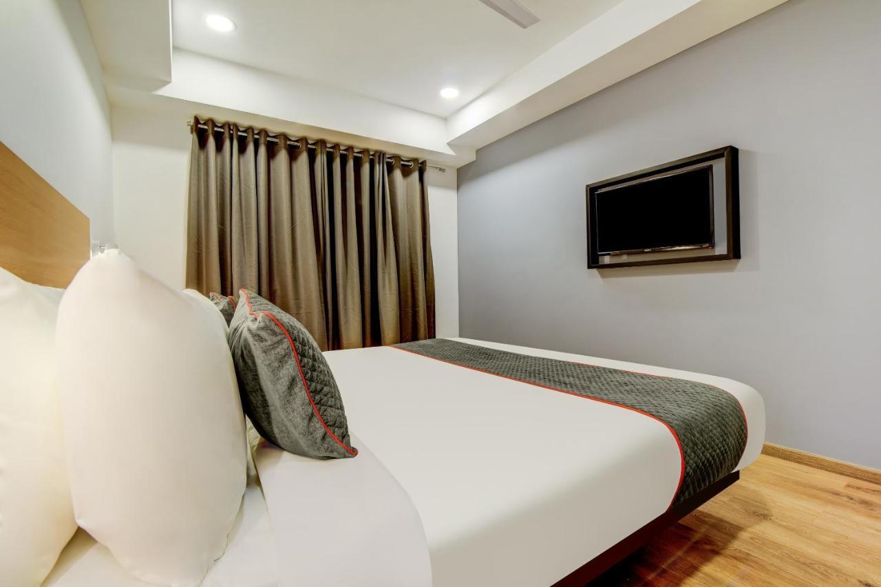 Oyo Townhouse 115 Patel Nagar Hotel New Delhi Luaran gambar